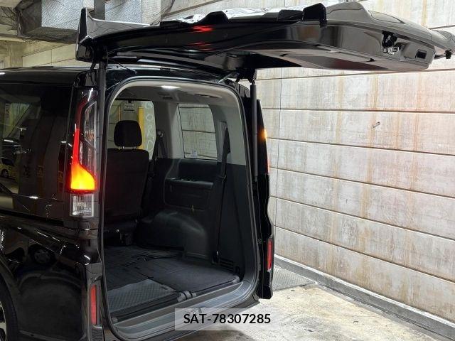 Honda STEP WGN 2018-02 8746048-25