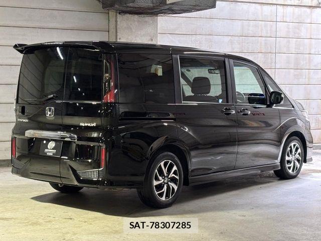 Honda STEP WGN 2018-02 8746048-2