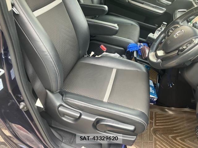 Honda STEP WGN 2018-02 8746053-13