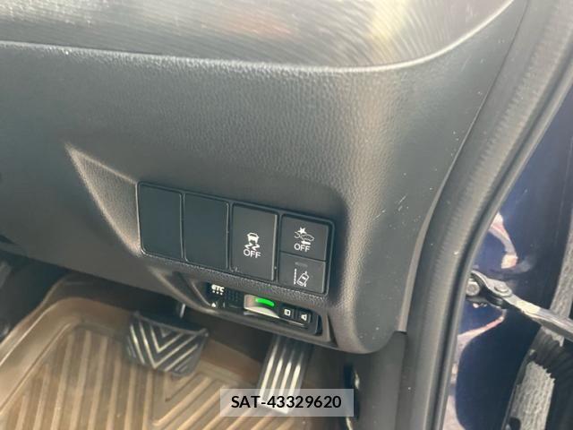 Honda STEP WGN 2018-02 8746053-16