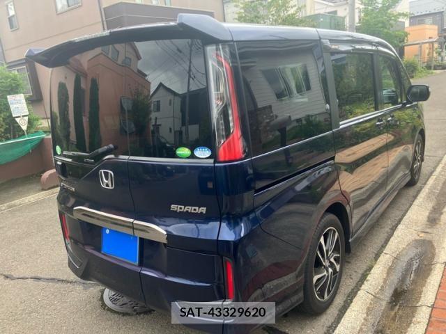 Honda STEP WGN 2018-02 8746053-2