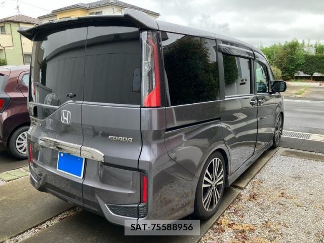 Honda STEP WGN 2020-10 8782170-3