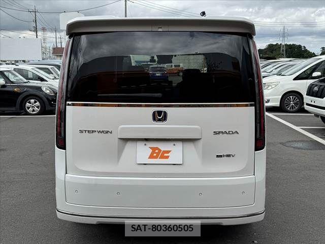Honda STEP WGN 2022-11 8782167-13