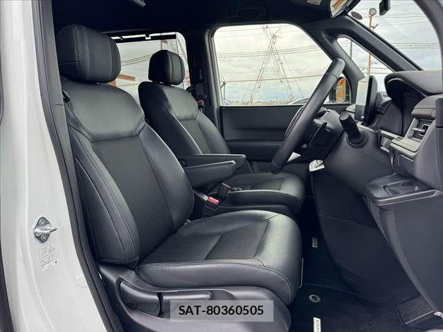 Honda STEP WGN 2022-11 8782167-15