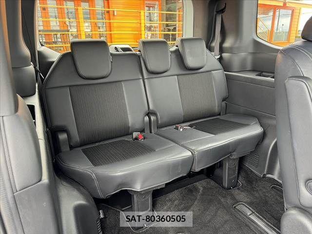 Honda STEP WGN 2022-11 8782167-19