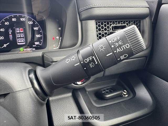 Honda STEP WGN 2022-11 8782167-29