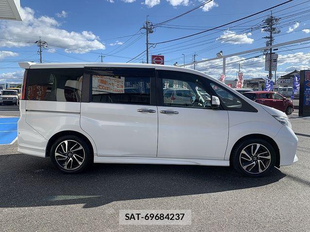 Honda STEP WGN 2016-11 8782172-21