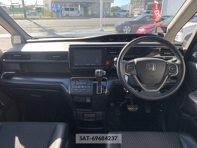 Honda STEP WGN 2016-11 8782172-2