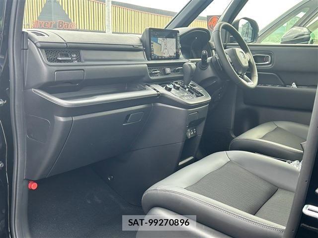 Honda STEP WGN 2026-06 8797587-11
