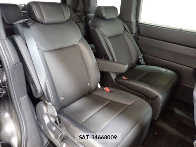Honda STEP WGN 2023-06 8797584-22