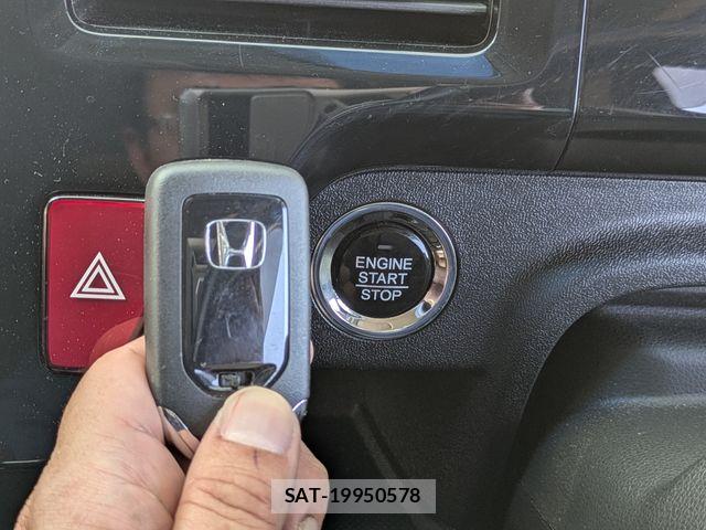 Honda STEP WGN 2016-05 8831802-11