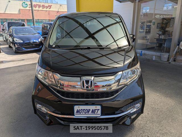 Honda STEP WGN 2016-05 8831802-14