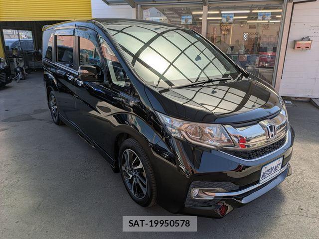 Honda STEP WGN 2016-05 8831802-15