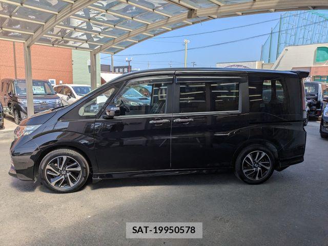 Honda STEP WGN 2016-05 8831802-19