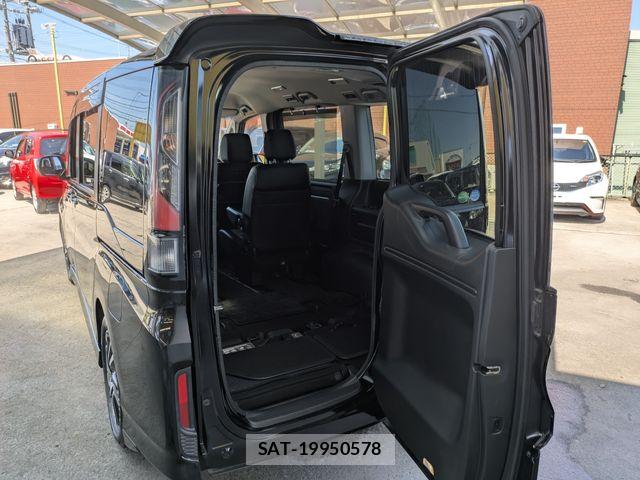 Honda STEP WGN 2016-05 8831802-28