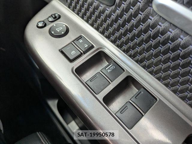 Honda STEP WGN 2016-05 8831802-29