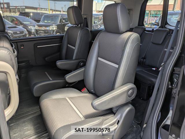 Honda STEP WGN 2016-05 8831802-3