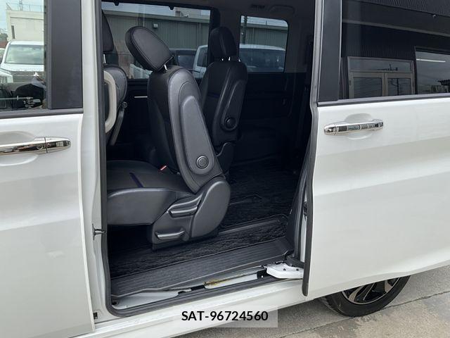Honda STEP WGN 2020-02 8831782-20