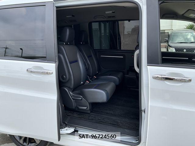 Honda STEP WGN 2020-02 8831782-21