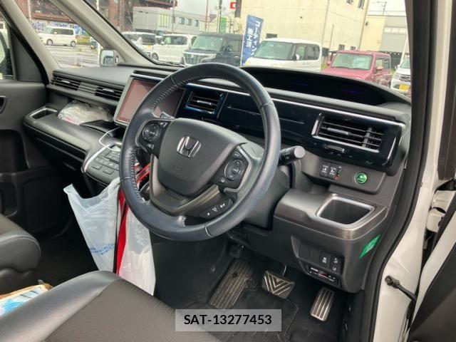 Honda STEP WGN 2022-03 8831781-10