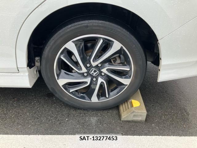 Honda STEP WGN 2022-03 8831781-8