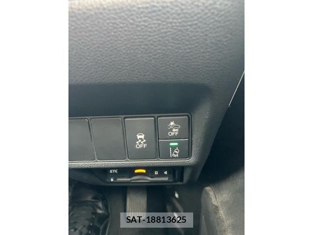 Honda STEP WGN 2017-03 8831805-12