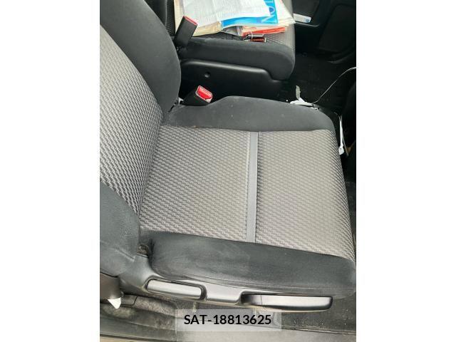 Honda STEP WGN 2017-03 8831805-17