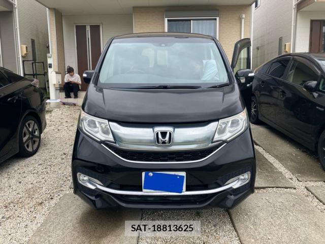 Honda STEP WGN 2017-03 8831805-1