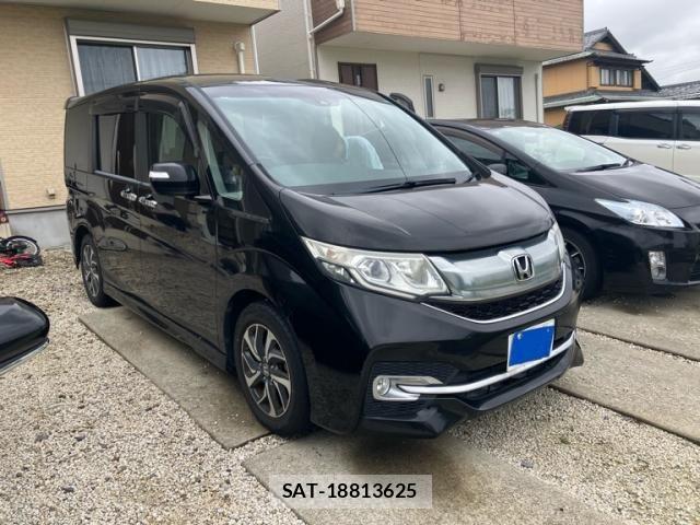 Honda STEP WGN 2017-03 8831805-2