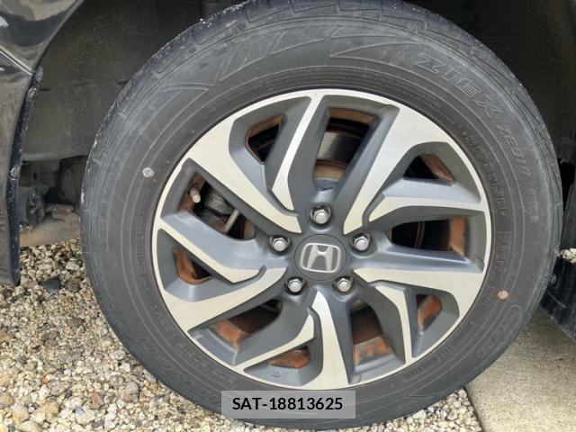 Honda STEP WGN 2017-03 8831805-29