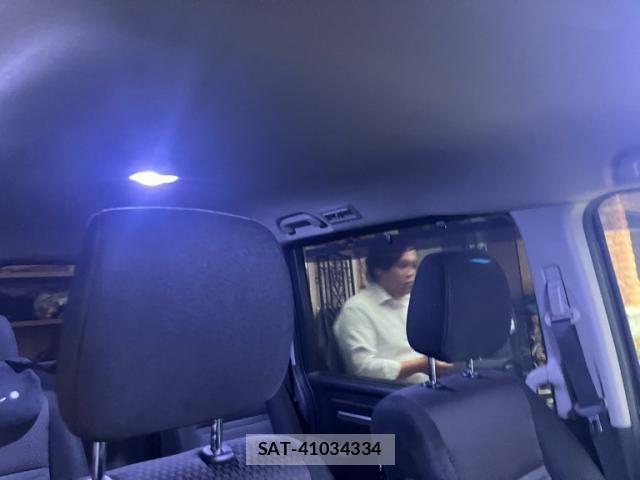 Honda STEP WGN 2018-03 8831787-10