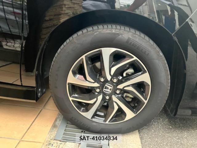Honda STEP WGN 2018-03 8831787-3
