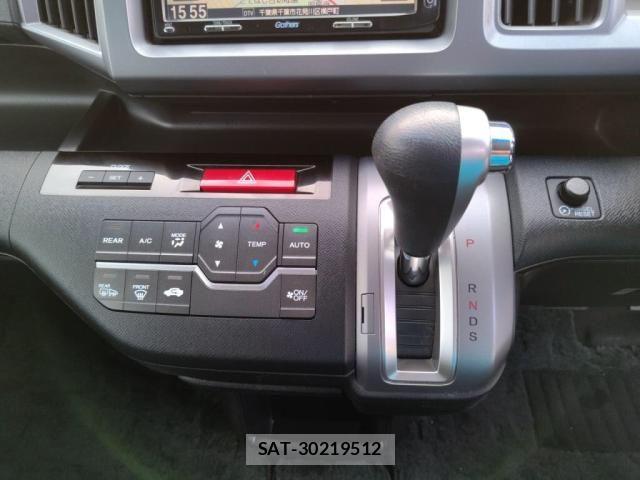 Honda STEP WGN 2013-01 8831807-14