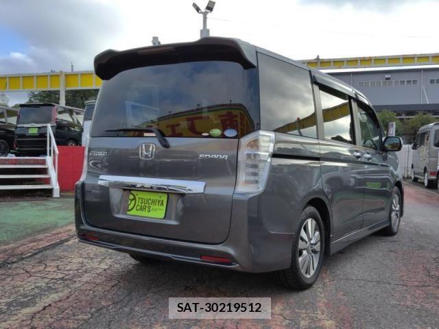 Honda STEP WGN 2013-01 8831807-1