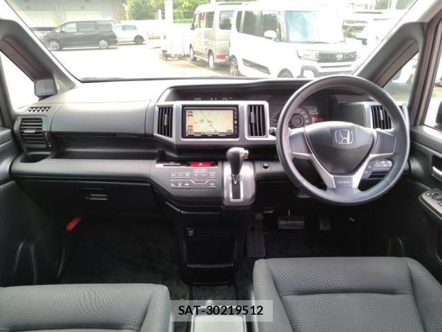 Honda STEP WGN 2013-01 8831807-2