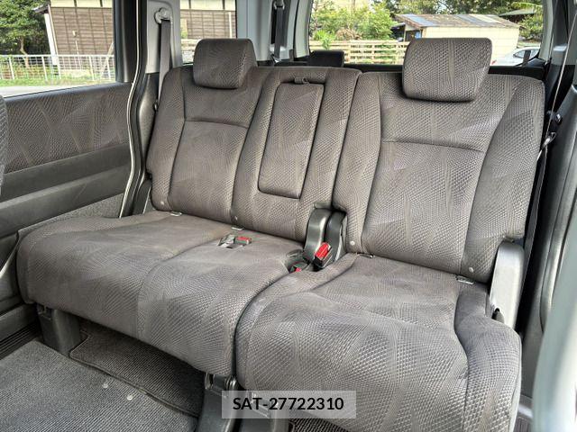 Honda STEP WGN 2012-01 8831815-13