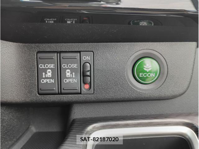 Honda STEP WGN 2021-04 8831789-11
