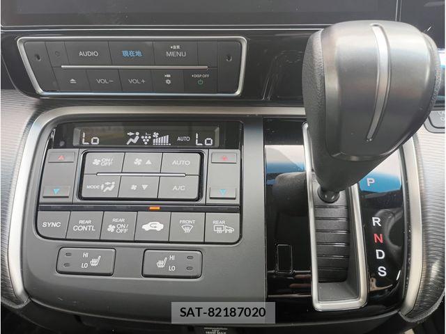 Honda STEP WGN 2021-04 8831789-14