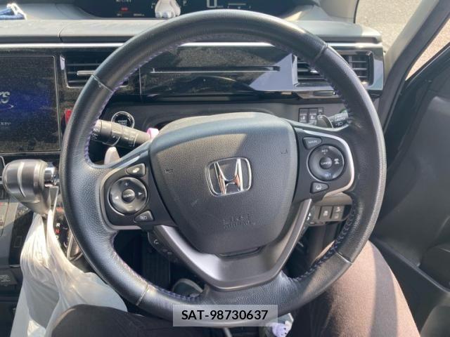 Honda STEP WGN 2019-05 8831786-18