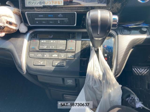 Honda STEP WGN 2019-05 8831786-25