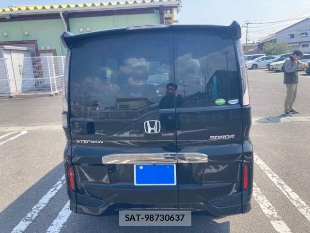 Honda STEP WGN 2019-05 8831786-3