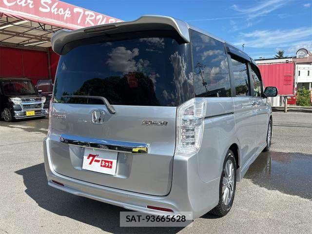 Honda STEP WGN 2014-07 8831810-5