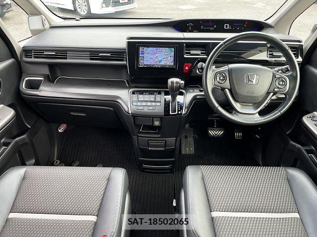 Honda STEP WGN 2016-12 8831796-1