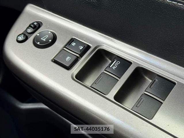Honda STEP WGN 2020-07 8831783-28