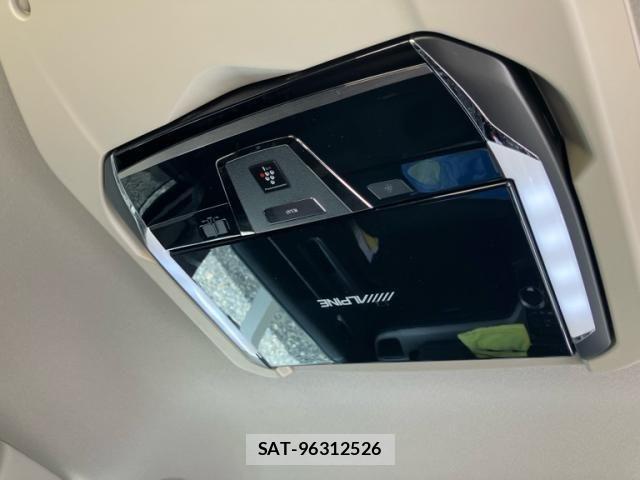 Honda STEP WGN 2018-03 8831798-14