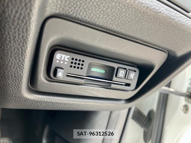 Honda STEP WGN 2018-03 8831798-18