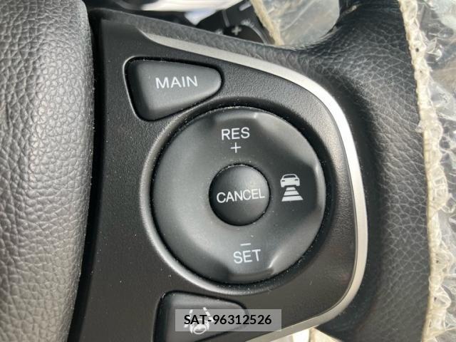Honda STEP WGN 2018-03 8831798-19