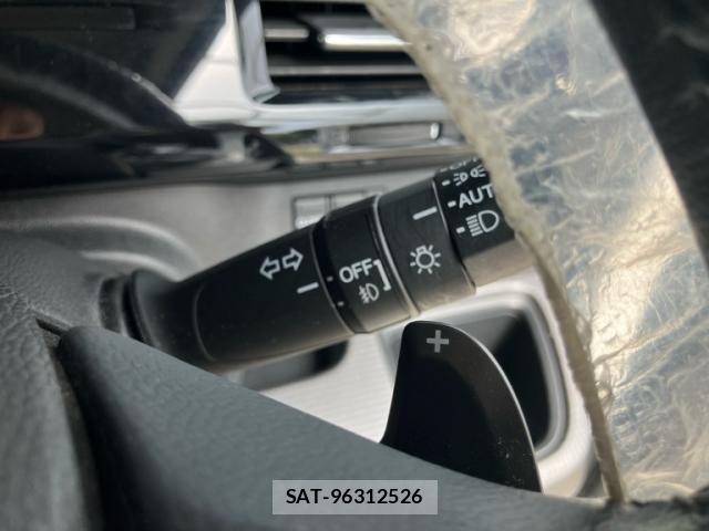 Honda STEP WGN 2018-03 8831798-20