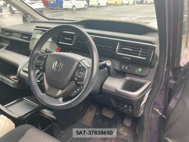 Honda STEP WGN 2016-01 8850738-15