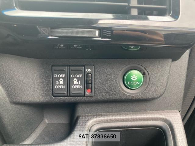 Honda STEP WGN 2016-01 8850738-16